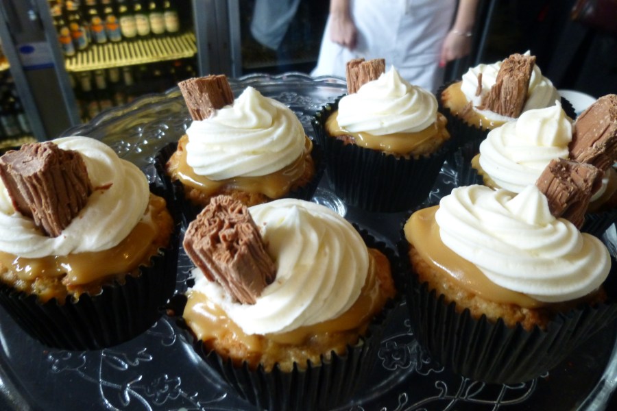 cakes with flakes !!