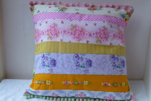 cushion 2 009