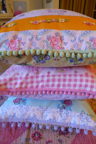 cushions & patchtwork mats 022